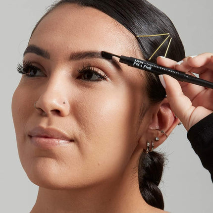 NYX PROFESSIONAL MAKEUP Tužka na obočí Fill & Fluff Průhledná